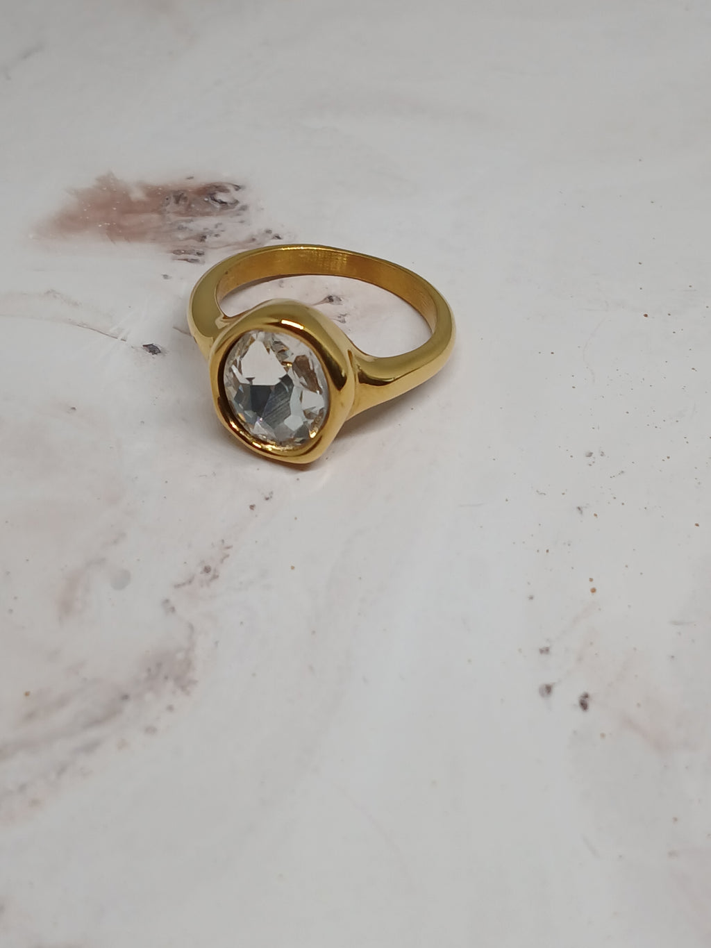 Éclat Ring – Round Cut