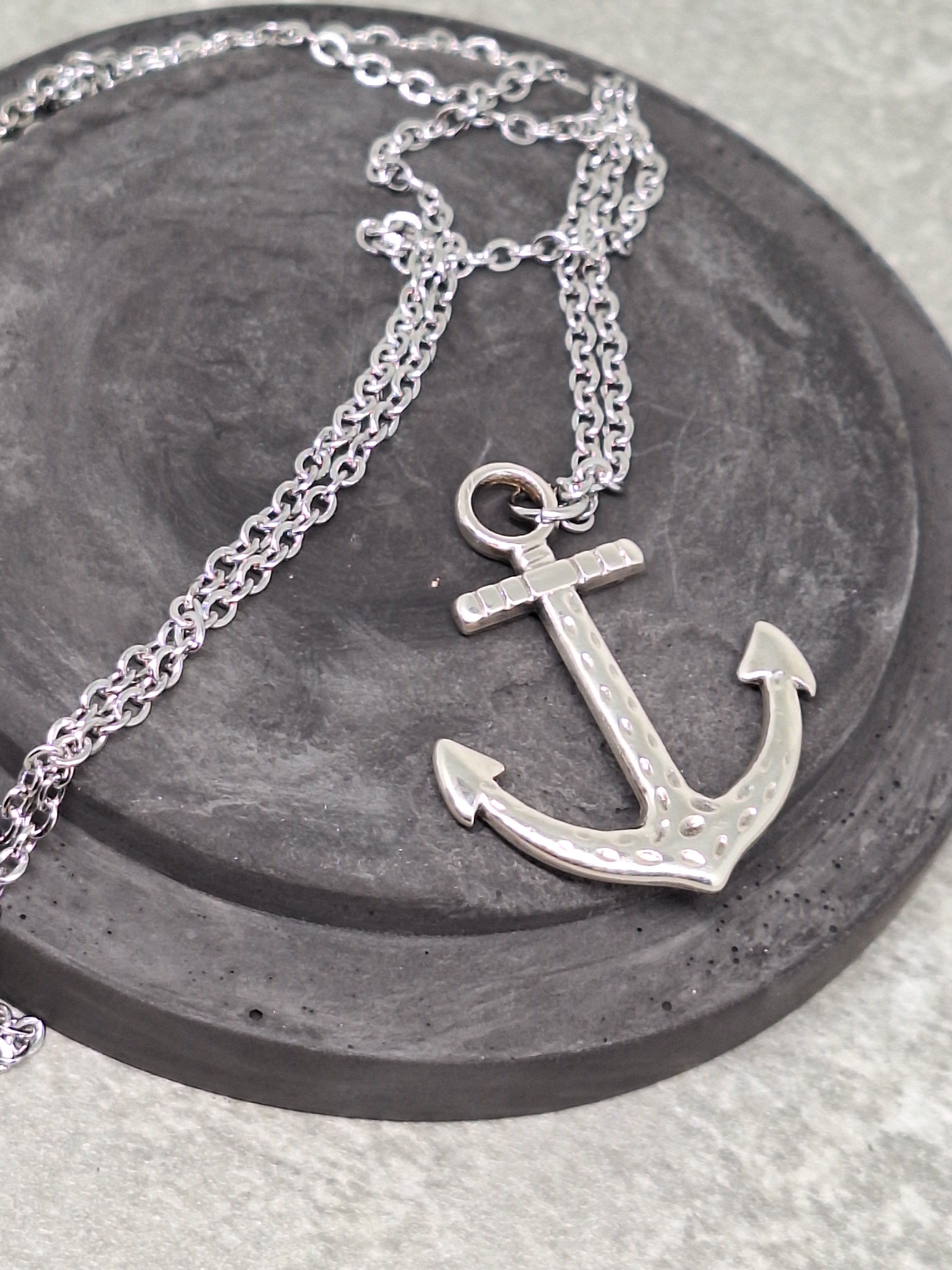 Anchor Chain Pendant Necklace – deux âmes