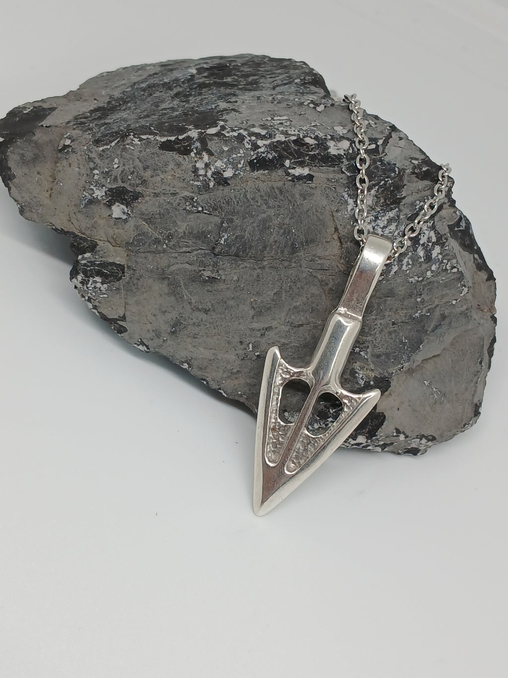 Arrow Chain Pendant Necklace