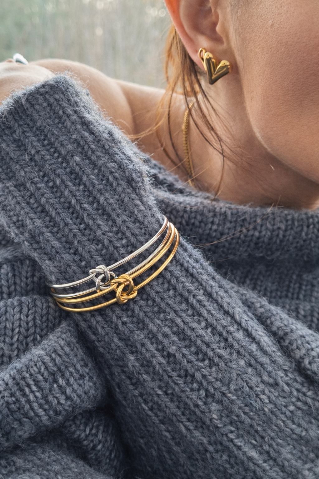 Minimal Knot Bangle