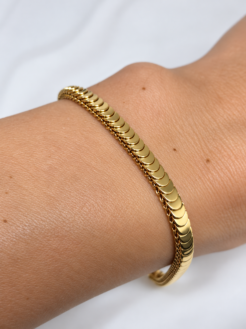 Golden Scale Bracelet