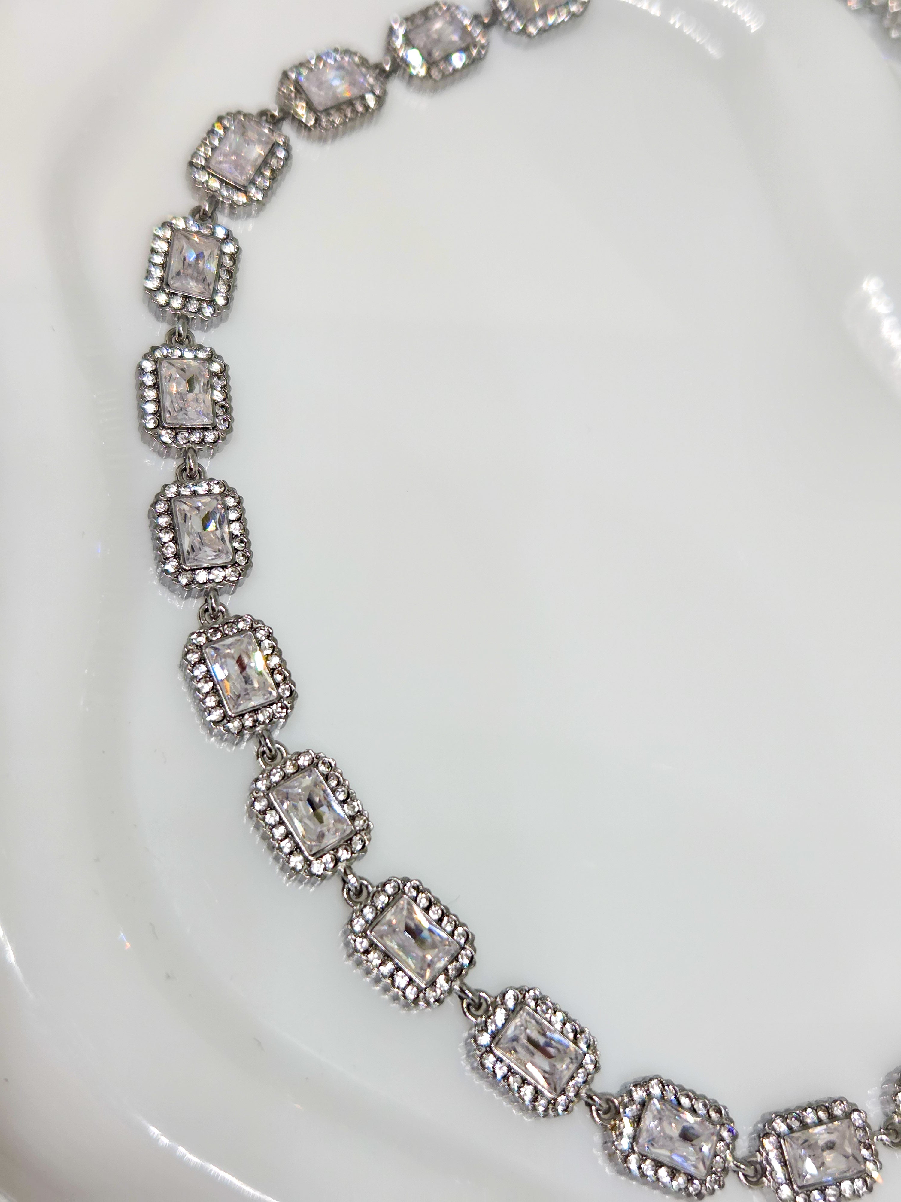 Éclat Necklace