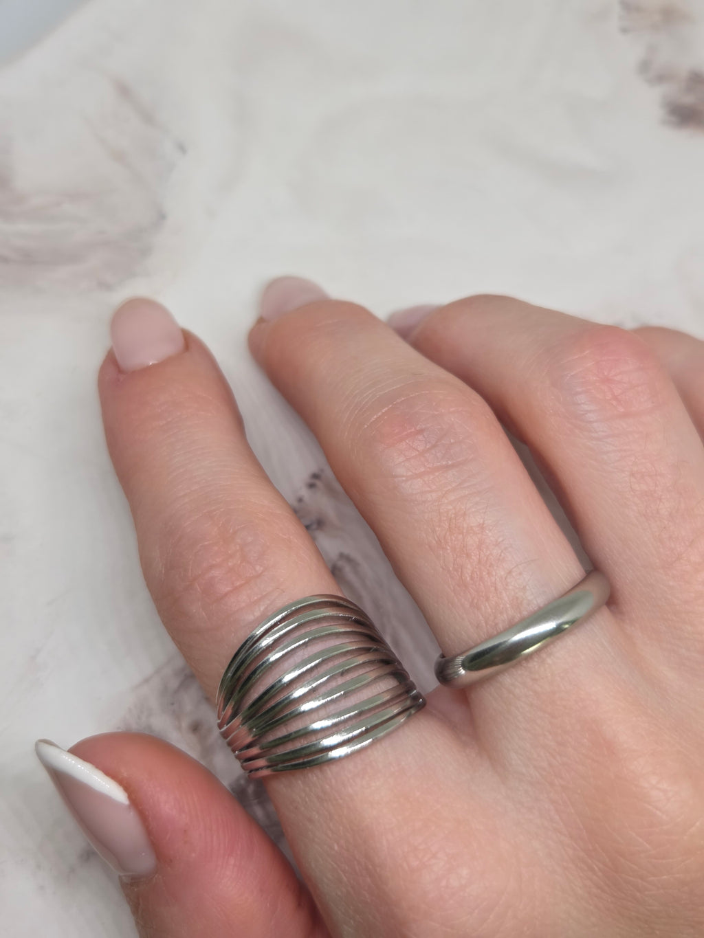 Linea Ring