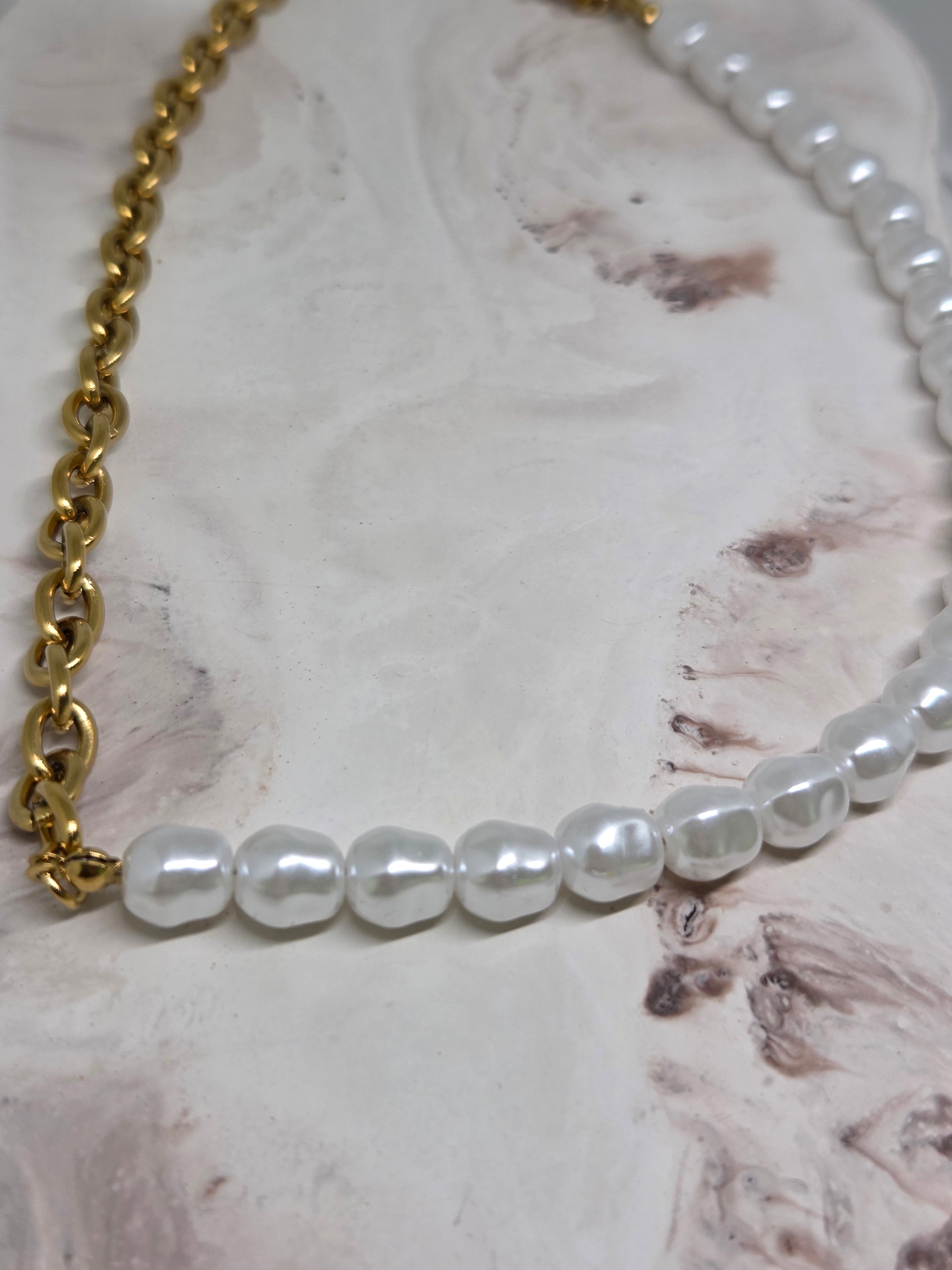 Pearl Tide Necklace